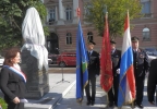 matica_02_spomenik_dezelic_01