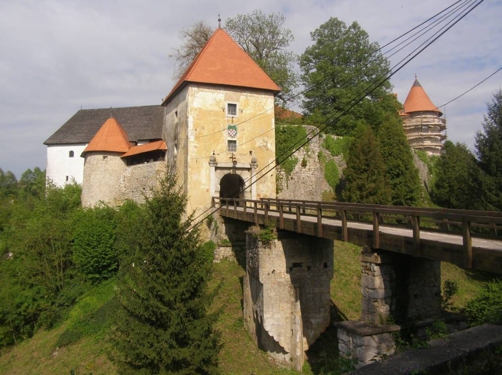 Stari grad Ozalj, Ozalj, grad, ulazna kula, kula