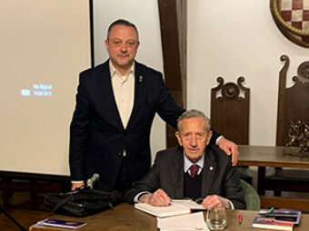 Održano predstavljanje knjige „Kako smo pregovarali s neprijateljem“ Nikole Obuljena, Zmaja Lapadskog II., areopagita, Zagreb, 12. travnja 2023.